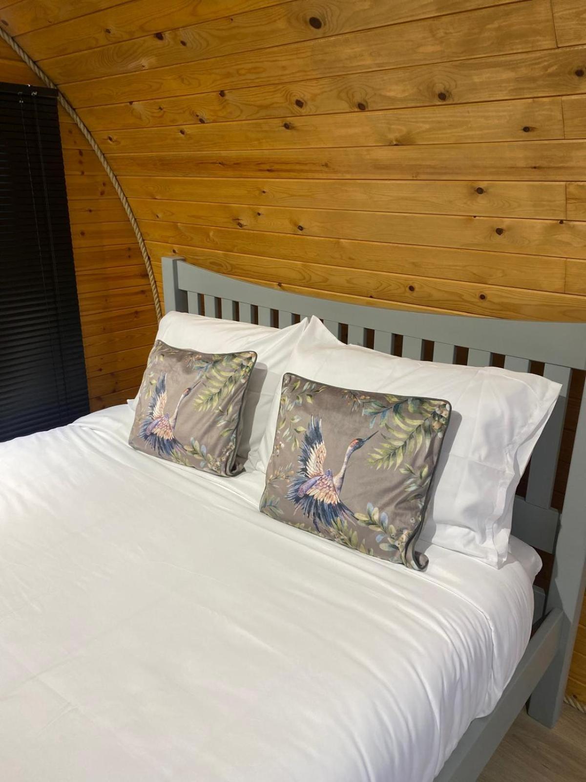 Crabmill Glamping Bewdley Hotel Екстериор снимка