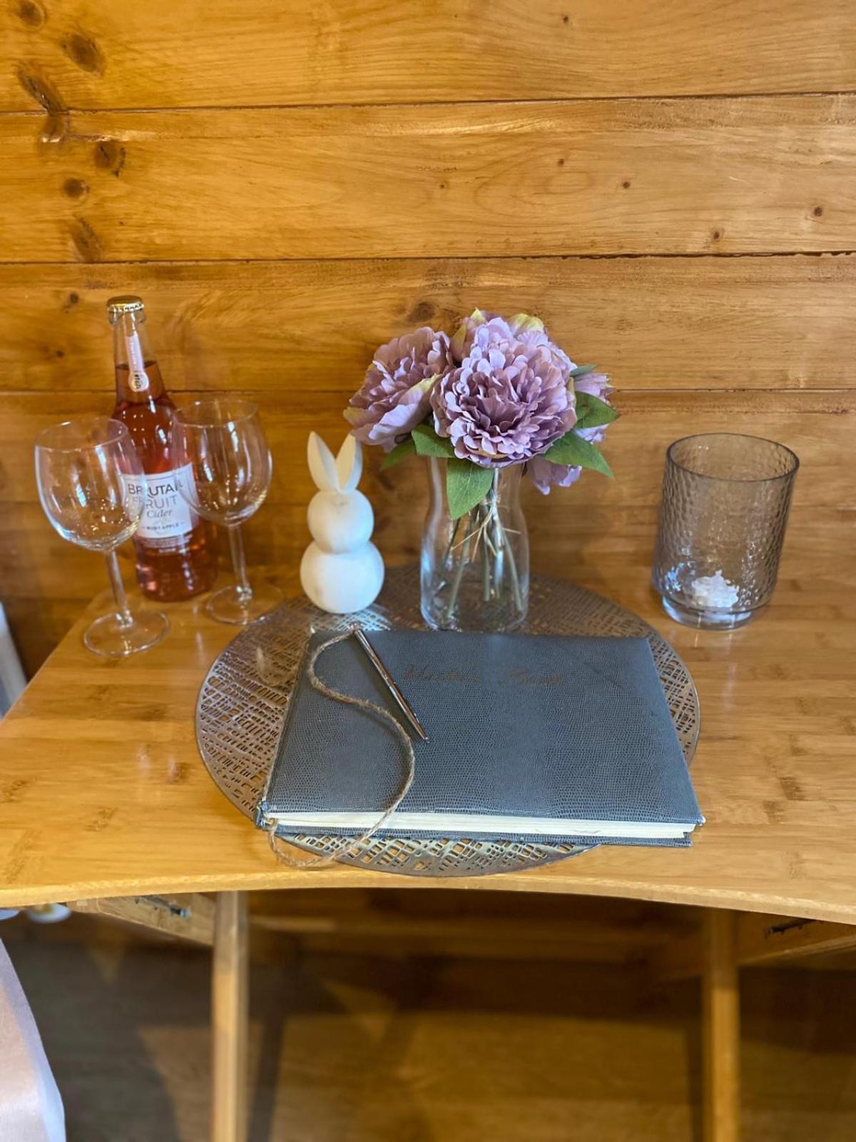 Crabmill Glamping Bewdley Hotel Екстериор снимка
