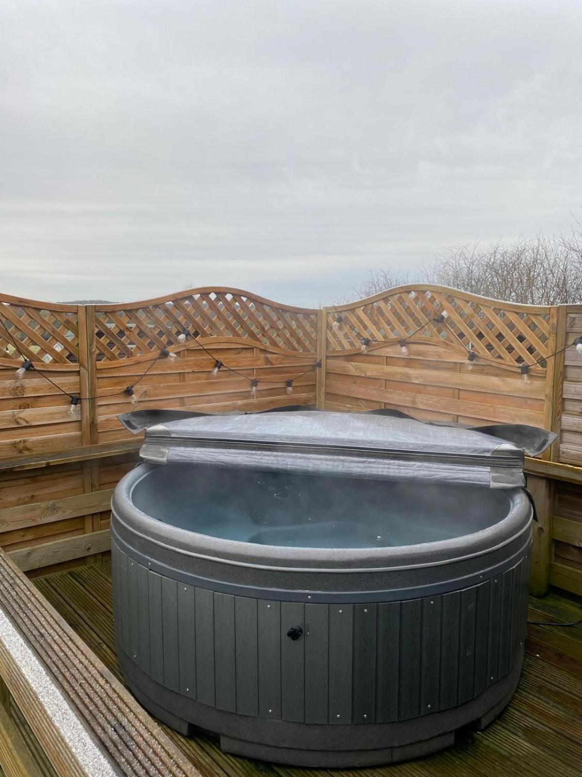 Crabmill Glamping Bewdley Hotel Екстериор снимка